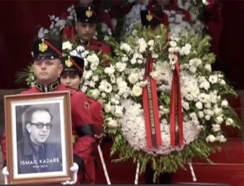 Kadare - funerali Kadare - funerali